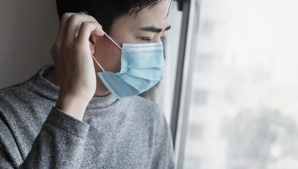 戴口罩容易挤掉助听器怎么办？