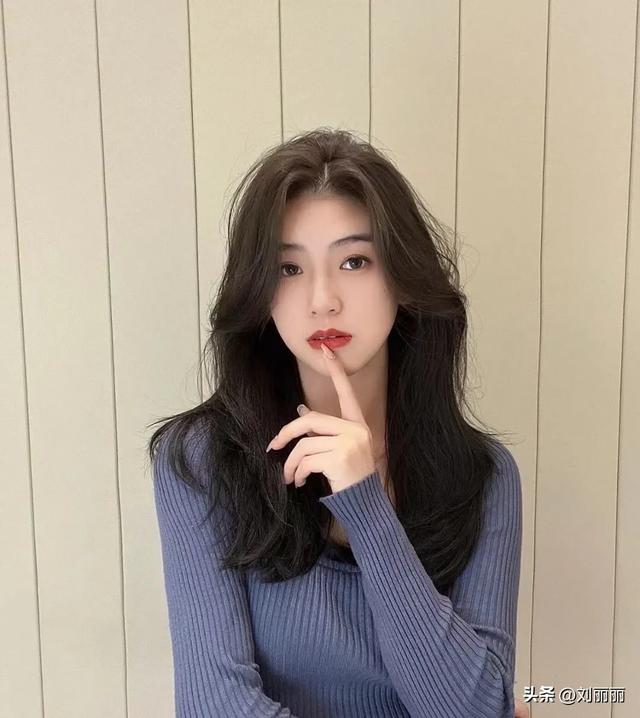 今年流行的发型女，今年流行的发型女30岁（最美15款送给大家）