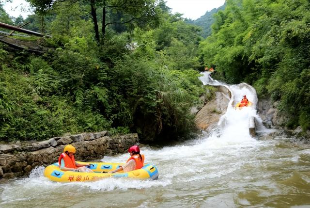 附近游泳馆在哪里最近，天通苑附近哪里有游泳馆（穿丛林越峡谷，比空调屋还凉快）