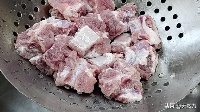 蒸排骨的做法最正宗的做法，原汁原味的清蒸排骨