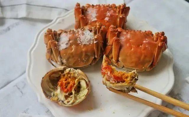 大螃蟹怎么做好吃又简单的做法，大螃蟹怎么做好吃又简单的做法四川的（简单三步上一盘）