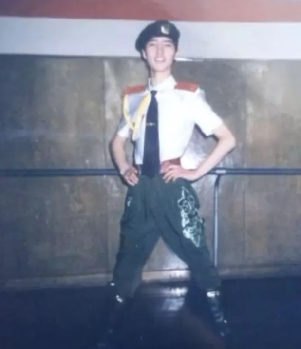 阿云嘎个人资料，阿云嘎个人资料简介（阿云嘎就是真正的草原父亲伊德尔）