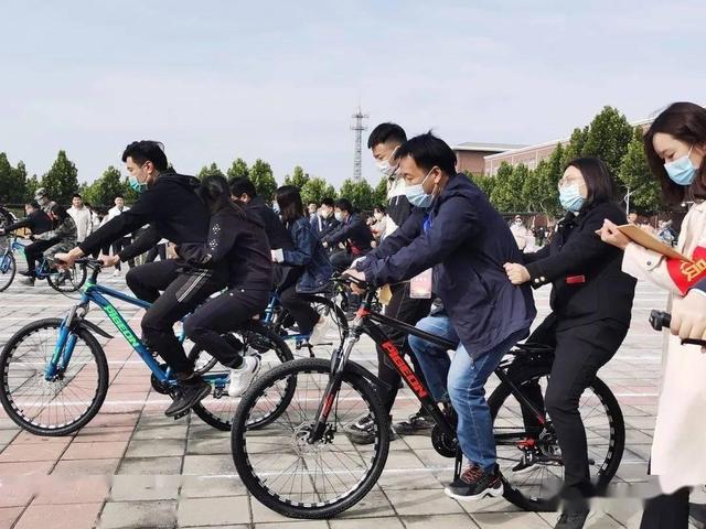 校内骑自行车被处分，在学校骑自行车（大学生校内骑自行车被处分）