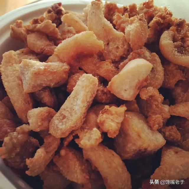 脆哨（脆哨怎么吃），到底哪里的猪油渣最好吃（问一下脆哨怎么做）