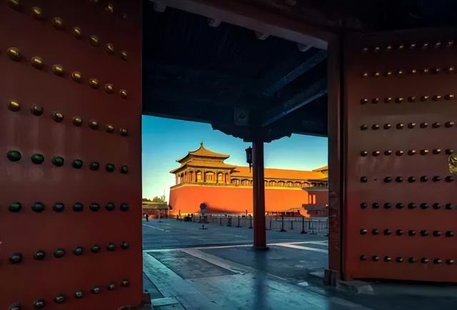 人生自古谁无死留取丹心照汗青意思，人生自古谁无死留取丹心照汗青的意思是什么（国庆节丨此生无悔入华夏）