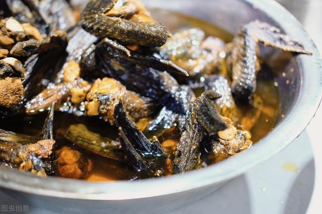 乌鸡(乌鸡鲅鱼),云南乌鸡米线 油卤鸡肉配方(乌鸡鲅鱼)