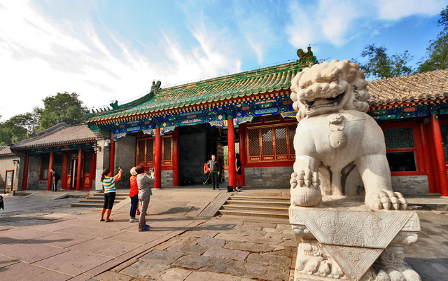 和珅府在哪，和珅府的位置（<恭王府>那些鲜为人知的秘密）