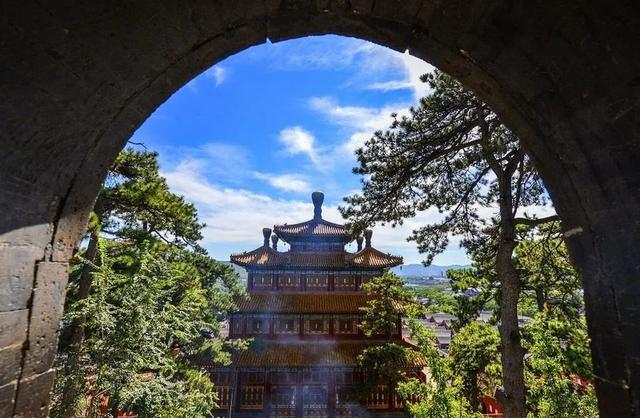 普天之下安宁、保佑天下众生——普宁寺