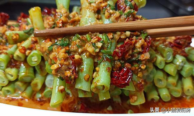 芝麻酱怎么做，如何解芝麻酱（酱香浓郁特别爽口好吃）