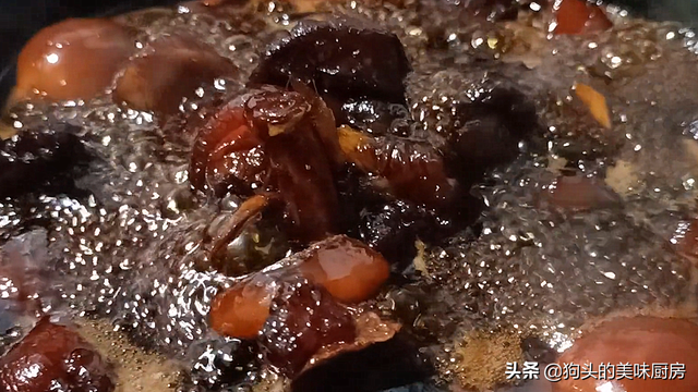 猪脚姜醋用什么醋，猪脚姜用哪种醋（广东百年名菜猪脚姜）