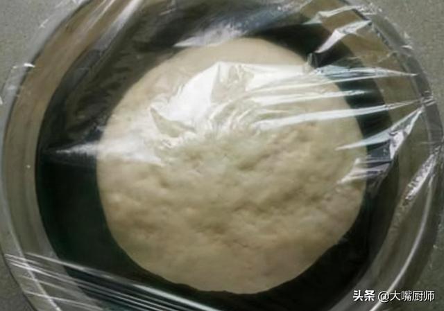 饺子皮怎么做，饺子皮怎么做包子（只要一个纯净水瓶）