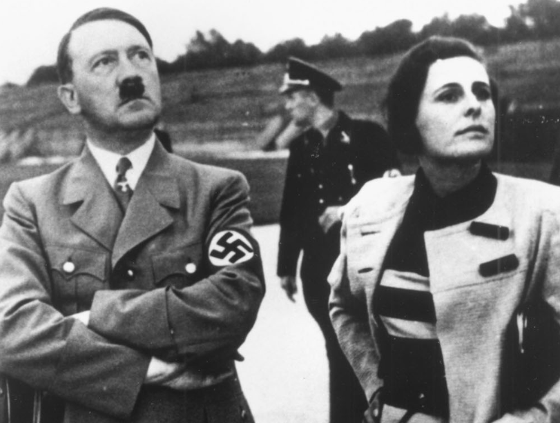 美国迪士尼乐园，美国迪士尼乐园有多好玩（最初是为了建成一座“法西斯的乌托邦”）