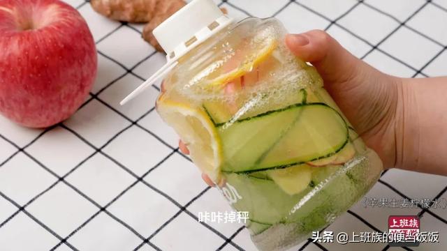 简单还好喝的自制饮料怎么做啊，简单还好喝的自制饮料怎么做啊英语（自制夏日饮品，清爽解渴太棒了）
