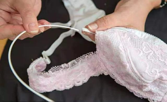 适合小胸的内衣牌子，小胸适合什么牌子的内衣（一战封神的新内衣顶流）