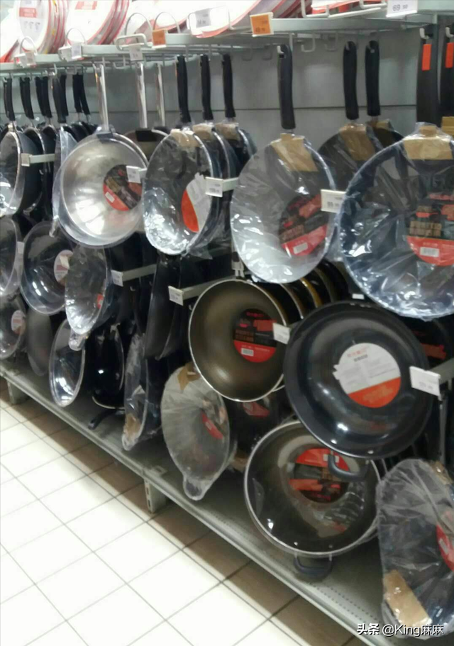 麦饭石不粘锅的危害，麦饭石不粘锅三大毒性大揭秘（而是用过之后的教训）