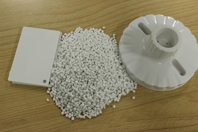 塑料增亮的方法，如何让塑料变亮（提高PP材料光泽度的办法）