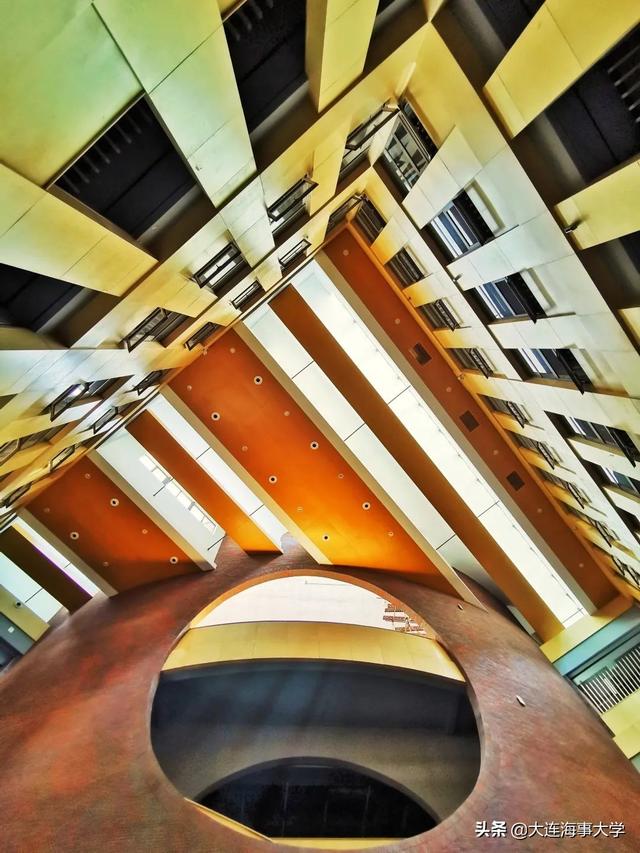 大连海事大学图书馆，大连最豪华的大学图书馆（海大新图书馆来啦）