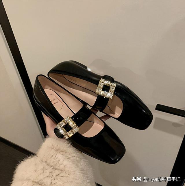 女生没有脚脖子是什么意思，今春这双鞋火了（女性没有脚脖子）