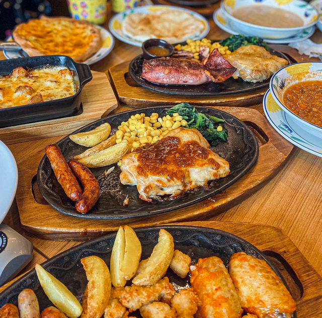 9寸披萨够几个人吃，九寸披萨多大几个人吃（开出400多家直营店）