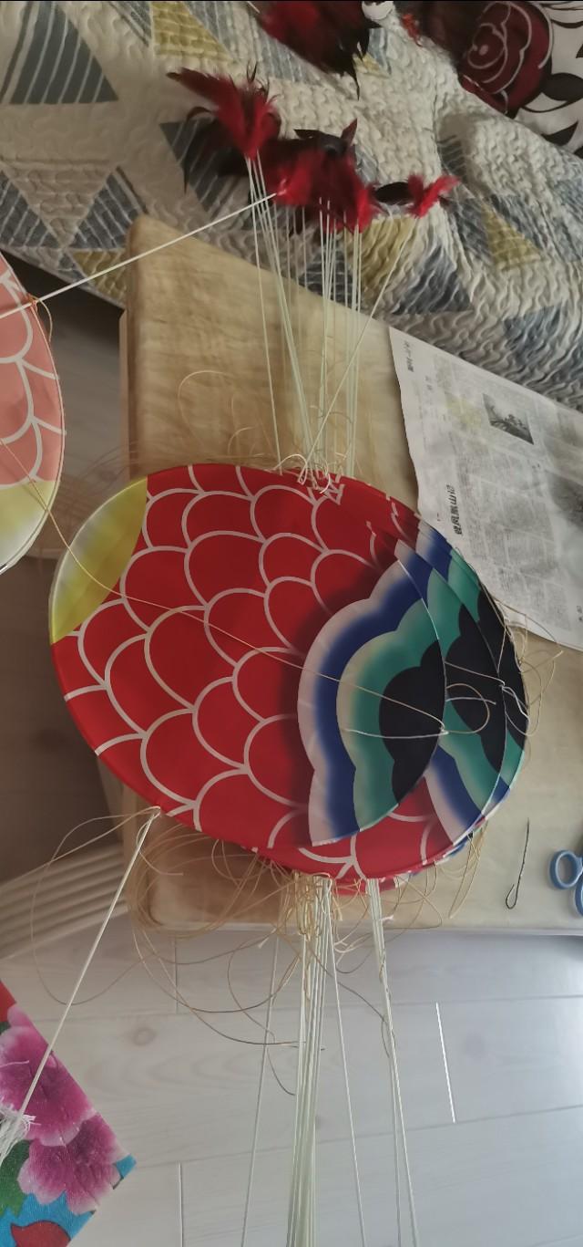 风筝的线绑在哪里，风筝怎么绑线（蜈蚣风筝绑线）