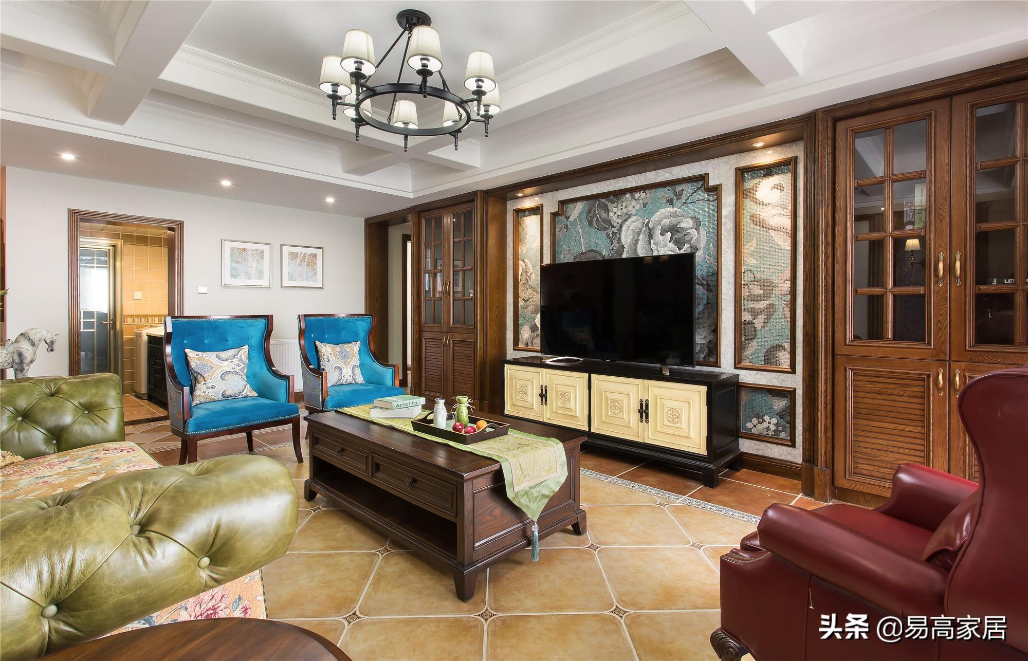 进门见电视背景墙是大忌，进门看见沙发好还是电视背景墙好（电视柜别乱装）