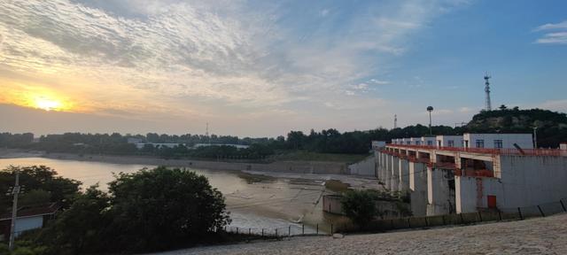 易县免费旅游景点大全，保定易县旅游景点哪个最好（保定市西部八山区县“免费登山”景点）