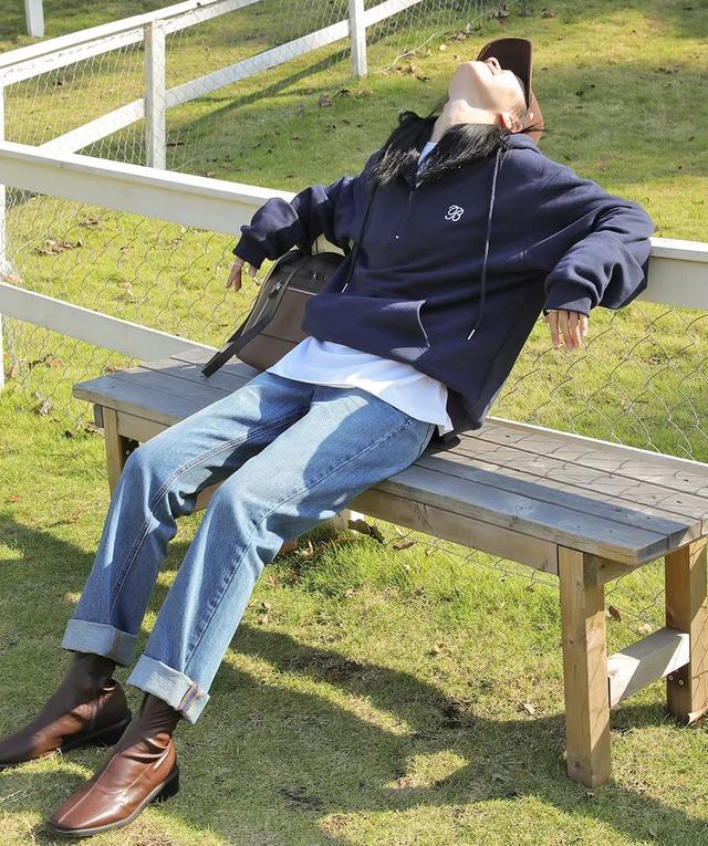 买裤子腰围怎么量，如何手工测量牛仔裤子尺码（挑选不同版型的裤子）