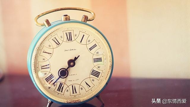 很无奈很无奈的朋友圈说说，朋友圈很无奈的句子（心情低落的句子）