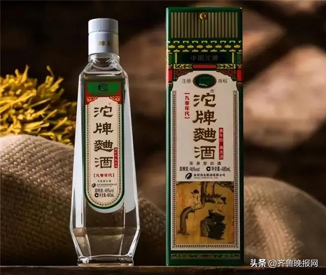 白酒怎么区分粮食酒和勾兑酒，教你如何鉴别勾兑酒和纯粮酒（白酒如何分辨是勾兑还是纯粮酿造的）