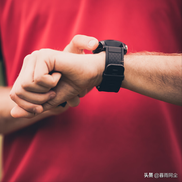 登山表有什么作用，登山表什么牌子好（户外手表的独特功能与选购要点）