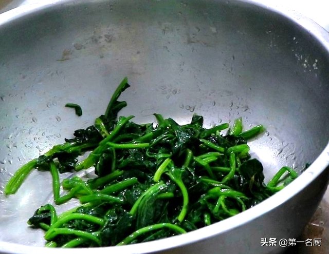 秋季吃什么菜好，秋季吃什么菜好呀（建议少吃猪肉和鱼肉）