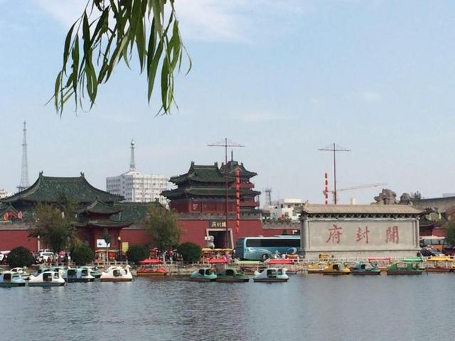 国庆节自驾游适合旅游的地方，10月国内自驾游绝美线路推荐