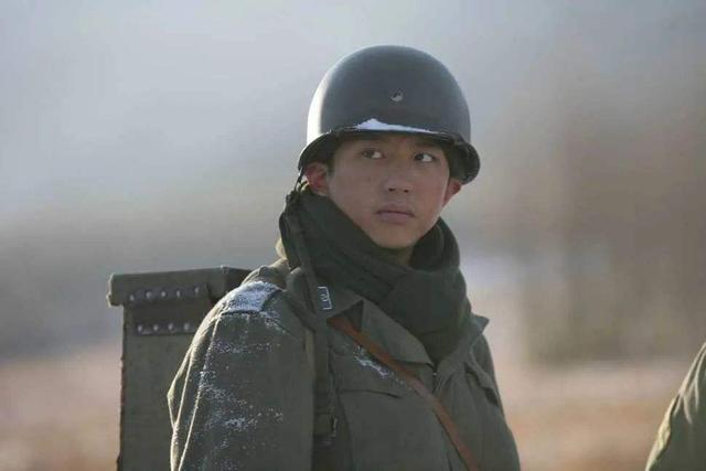 华谊兄弟旗下艺人名单，华谊兄弟旗下艺人名单2022（黄晓明和邓超两位“华谊一哥”）