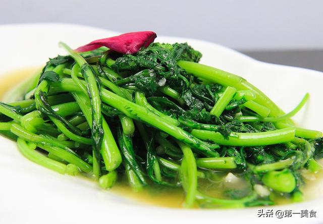虾米茼蒿的做法，茼蒿怎样炒好吃（建议中老年人：多吃“润肺”菜）