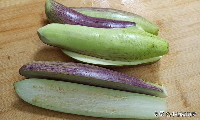 蒜泥蒸白茄子泥，教你老式蒜泥茄子的做法