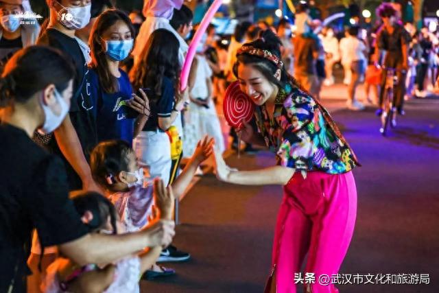 夜场开放！买一赠一！中秋赏乐倒计时！