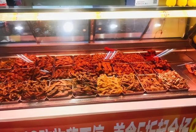 鸭脖什么牌子好吃，鸭脖哪个品牌好吃（资本入局后的鸭脖市场到底谁能笑傲江湖）