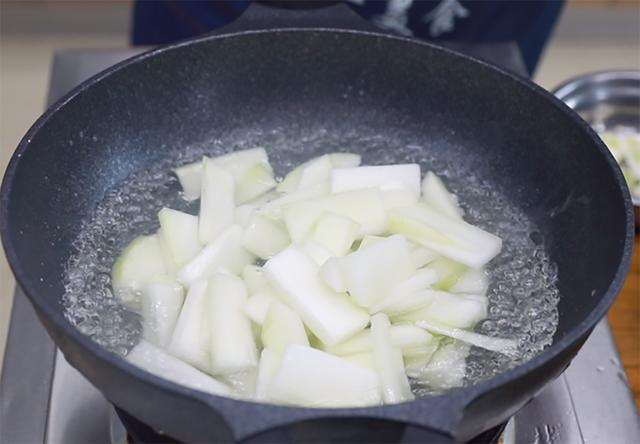 正确的减肥食谱，正确的减肥食谱图片（给身体做个“大扫除”）