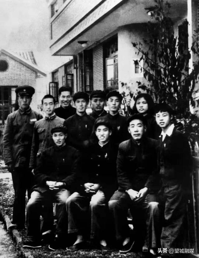 雷锋日是什么时候，雷锋日的由来是什么（今天，雷锋诞辰82周年）