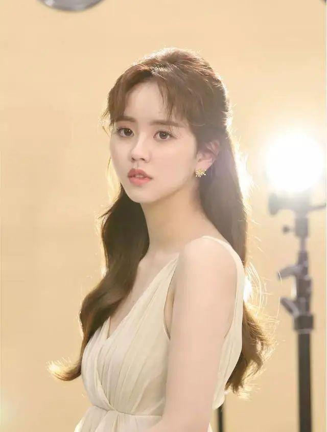 韩国最美十位女星，2023年韩国最美的10大女星