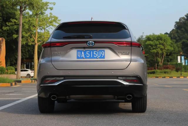 广汽丰田suv，广汽丰田suv有几款（这才是中型SUV该有的样子）