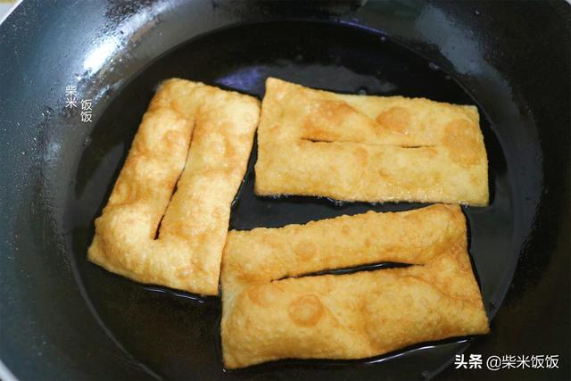 酥脆煎饼果子的做法和配方，脆皮煎饼果子配方大全（最喜欢的早餐就是它）