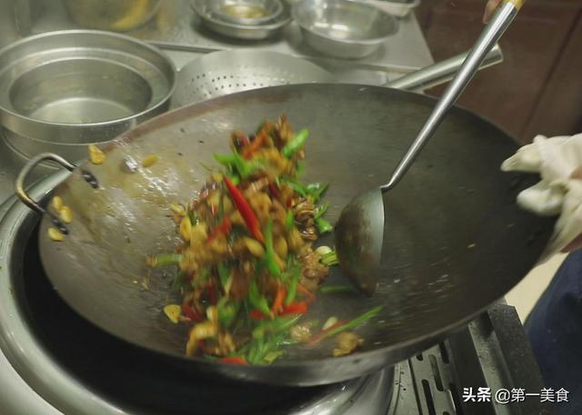 如何切五花肉肉片，五花肉切成片怎么做好吃（软嫩如豆腐）