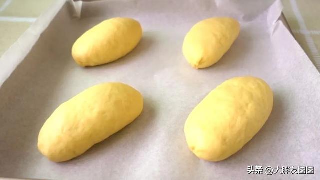 自己在家如何做肉松包，自制馅大料足的肉松包