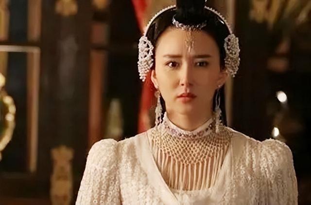 好听的女主名字，惊艳出尘清冷的女孩名（金庸给女子取名时）