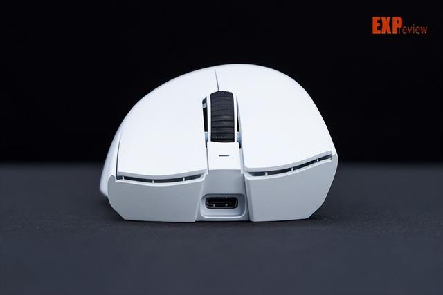 cf鼠标灵敏度多少最好（雷蛇炼狱蝰蛇V3专业版游戏鼠标体验）