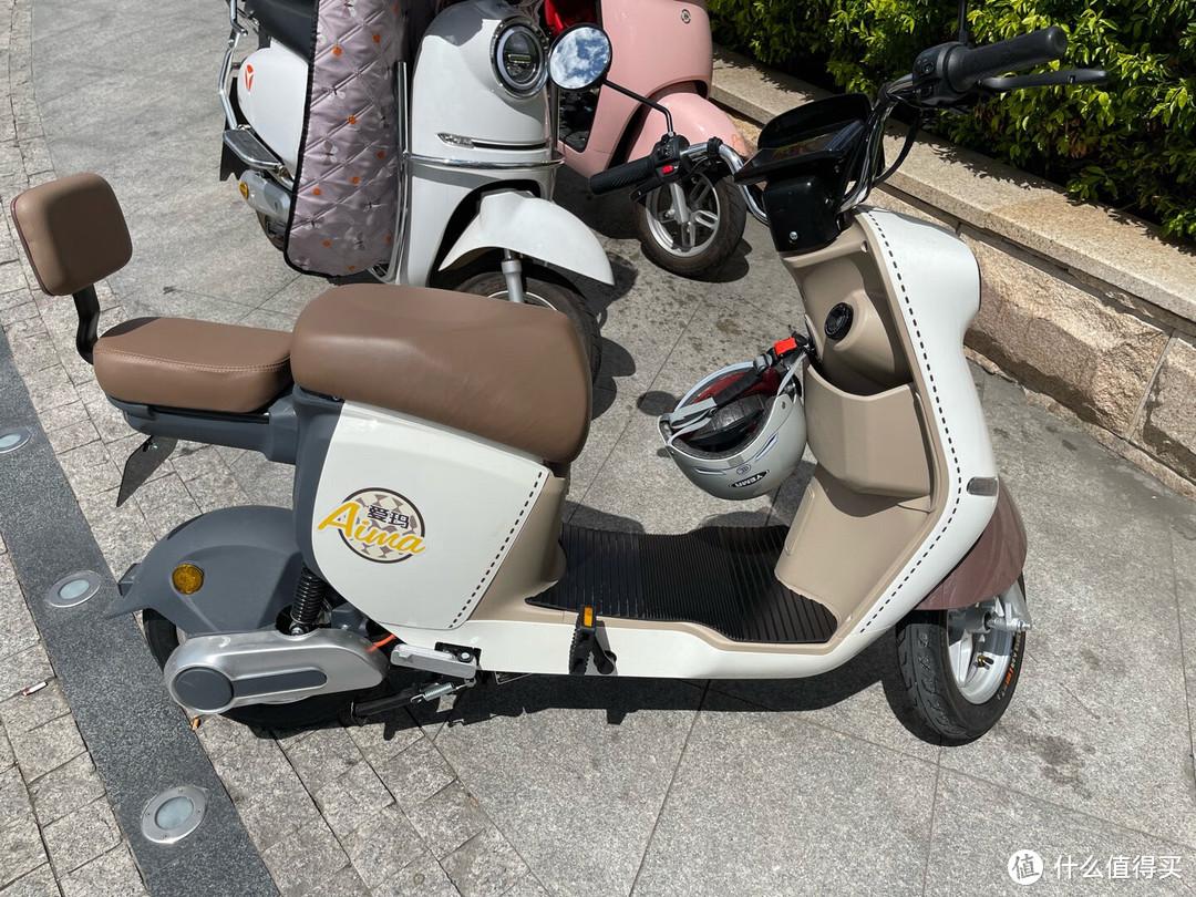 10,爱玛小乔q160(48v24ah锂电)