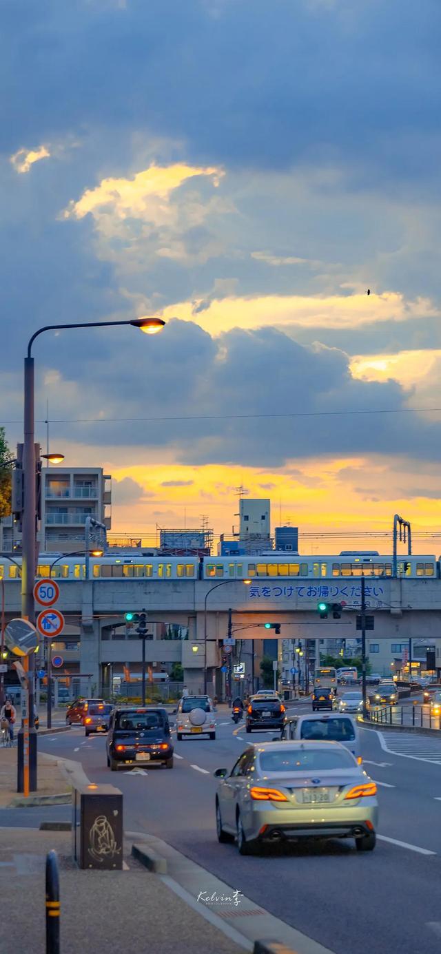 壁纸好好生活变成自己喜欢的样子，记得把生活调成自己喜欢的频道