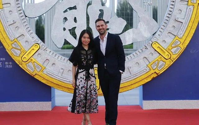 张艺谋女儿张末，张艺谋大女儿张末离婚吗（女儿张末嫁了欧美人）