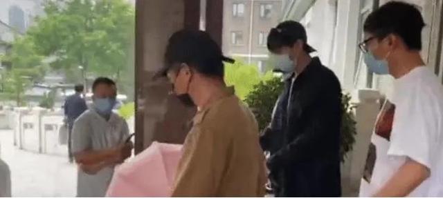 唐艺昕前男友，唐艺昕前男友是谁（\